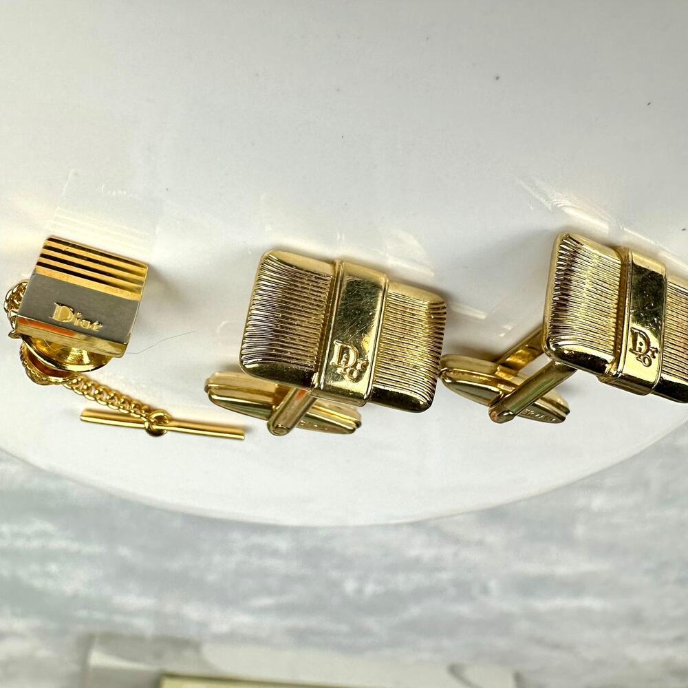 Christian Dior CUFFLINKS AND TIE PIN matching set Beautiful VERY NICE! Gift! - Picture 3 of 5